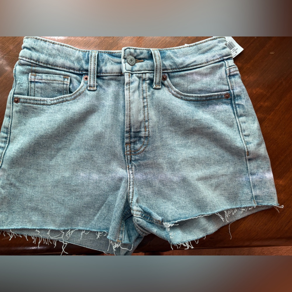 Old Navy OG Straight Distressed Light Blue Jean Shorts